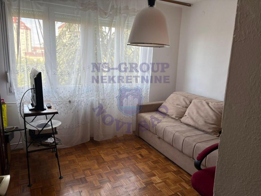 Slika 1 - Komforan trosoban stan na Limanu 4!