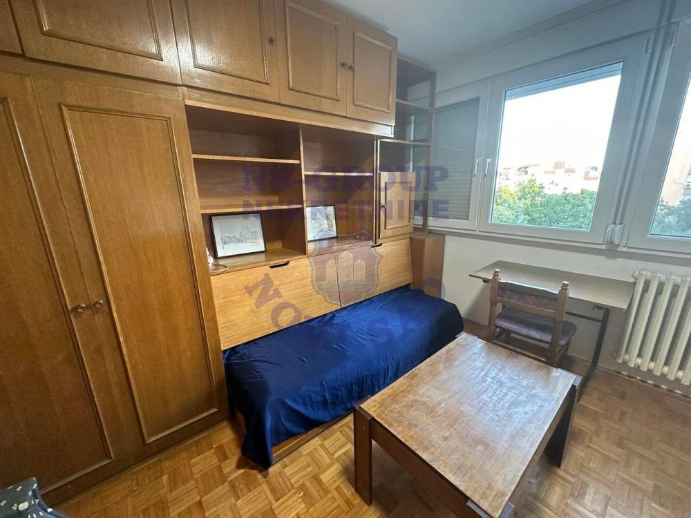 Slika 11 - Komforan trosoban stan na Limanu 4!