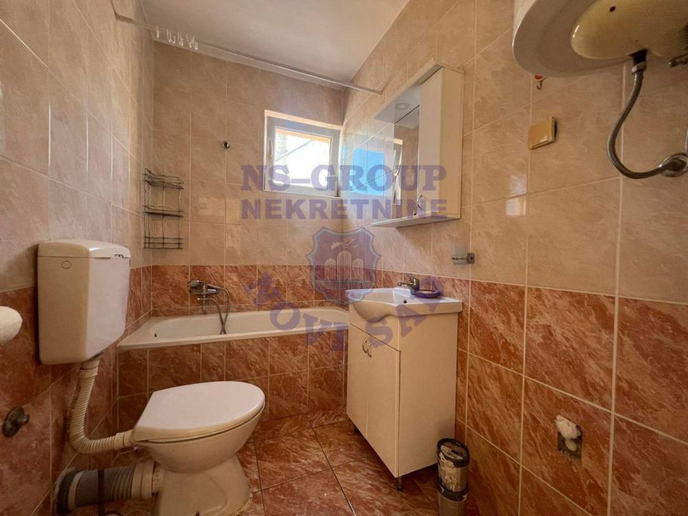 Slika 6 - Dvoiposoban, 49m2, Telep Novi Sad, sa terasom