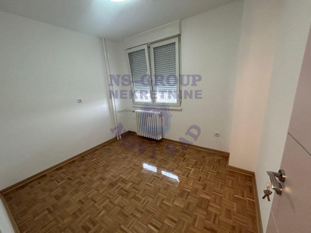 Slika 10 - Odlican dvosoban stan na Novom Naselju 