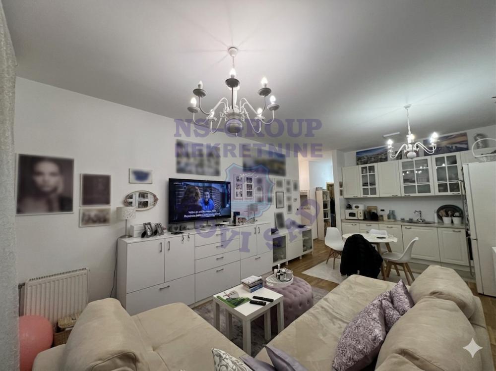 Slika 1 - Odličan trosoban stan na Novoj Detelinari!