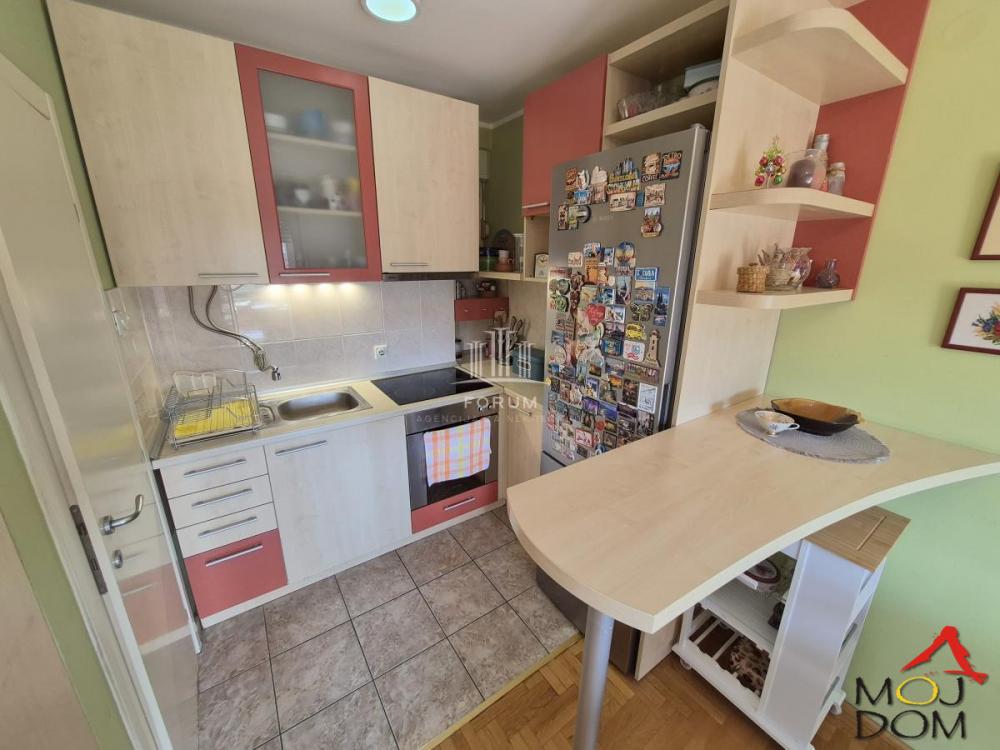 Slika 11 - Stan,NOVI SAD,GRBAVICA,kv: 75, € 216000, ID: 1032161
