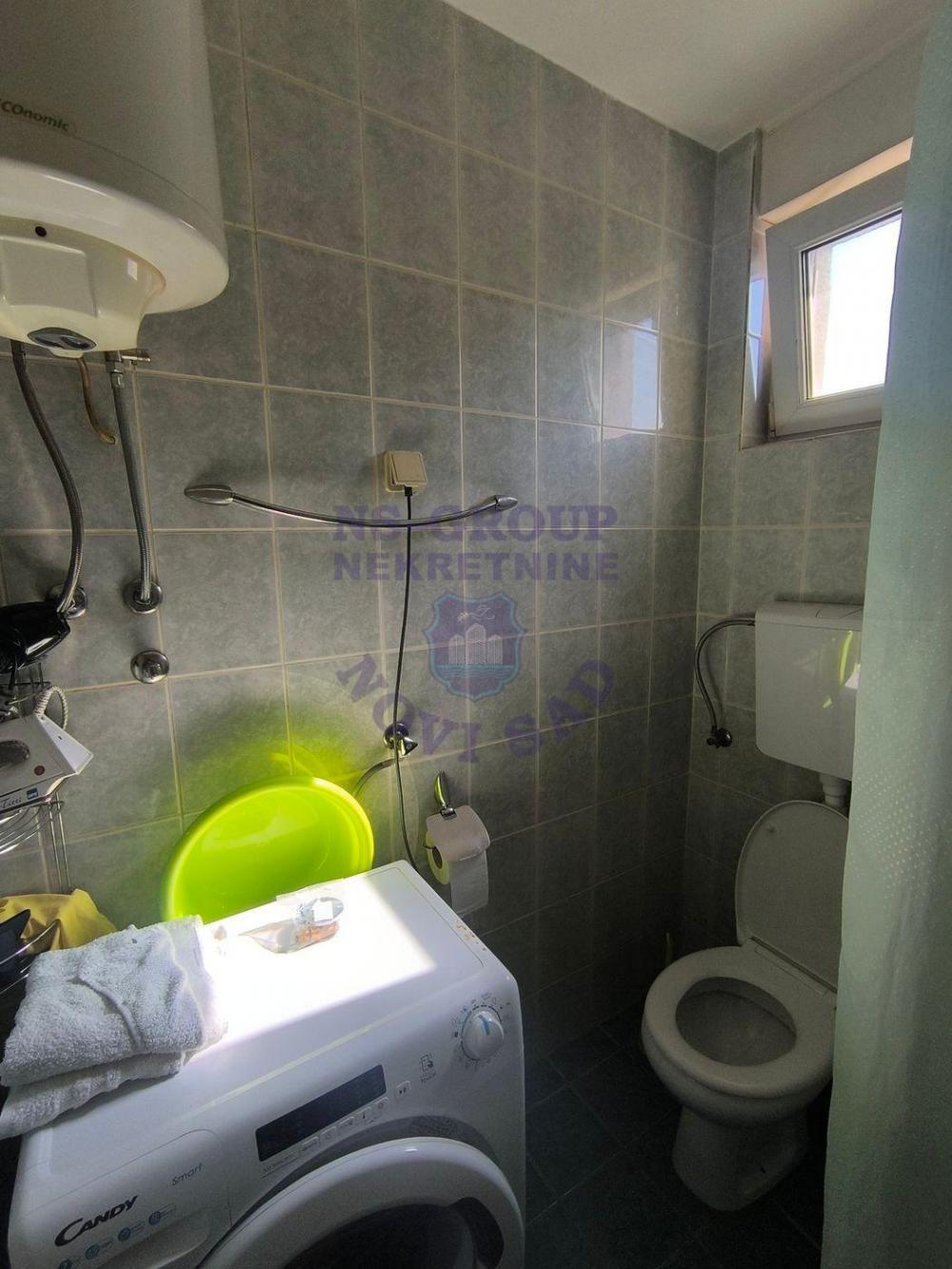 Slika 2 - Jednosoban, 28m2, Socijalno Novi Sad, sa terasom