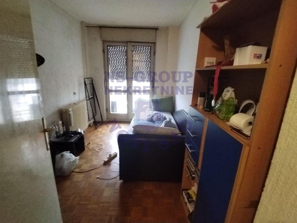 Slika 5 - Četvorosoban, 85m2, Liman 4 Novi Sad, sa terasom
