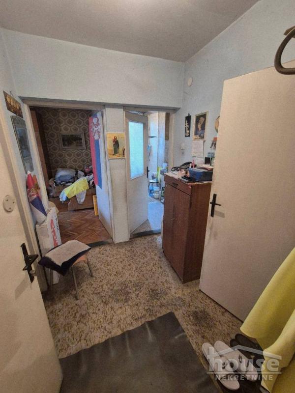 Slika 8 - Stan,NOVI SAD,ZELEZNICKA STANICA,kv: 46.00, € 96600, ID: 1065690