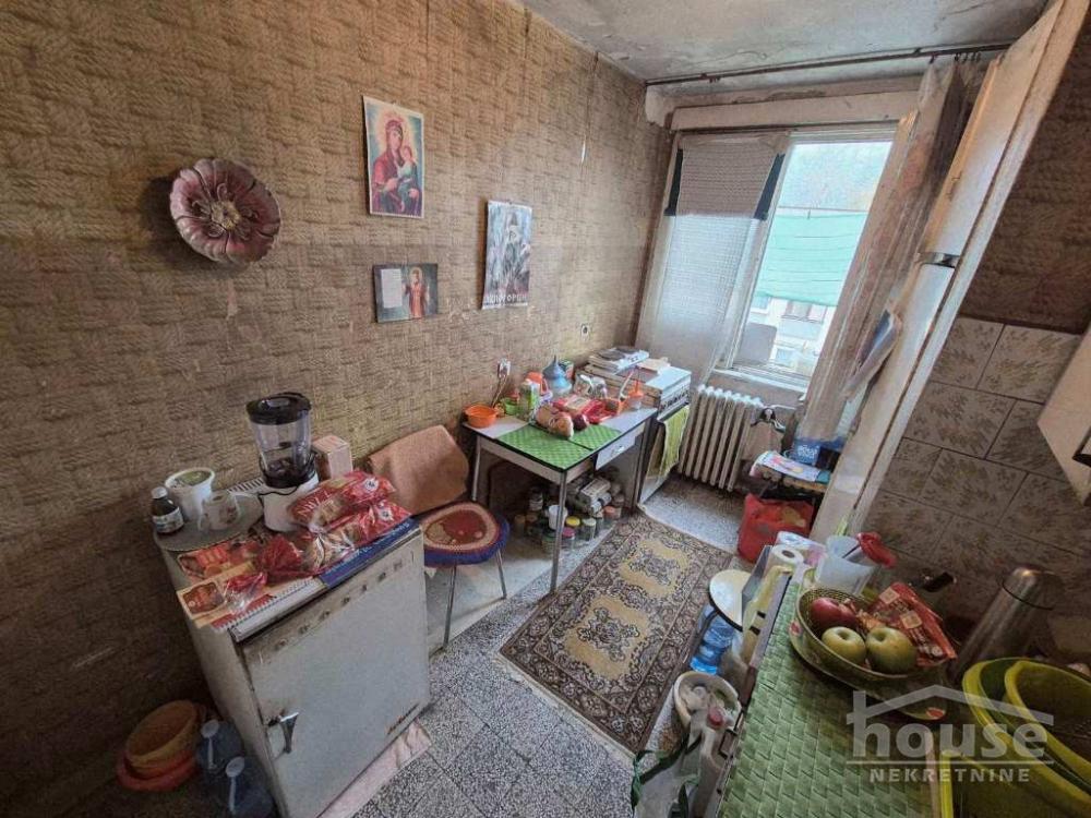 Slika 4 - Stan,NOVI SAD,ZELEZNICKA STANICA,kv: 46.00, € 96600, ID: 1065690