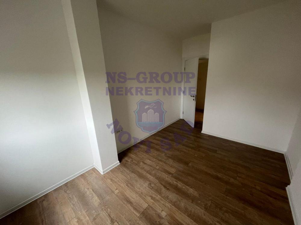 Slika 8 - Četvorosoban stan na Petrovaradinu