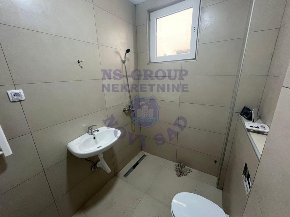 Slika 9 - Četvorosoban stan na Petrovaradinu