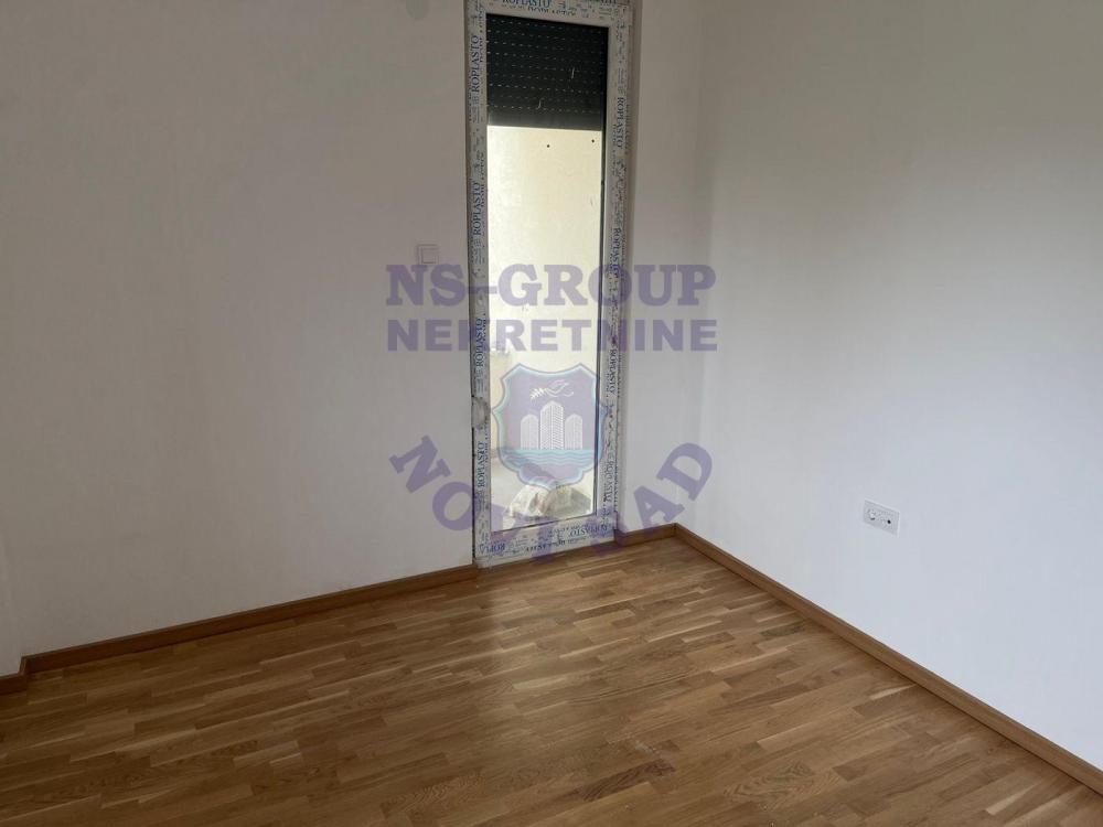 Slika 4 - Prostran i svetao četvorosoban stan