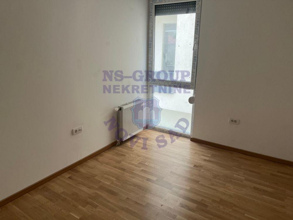 Slika 5 - Prostran i svetao četvorosoban stan