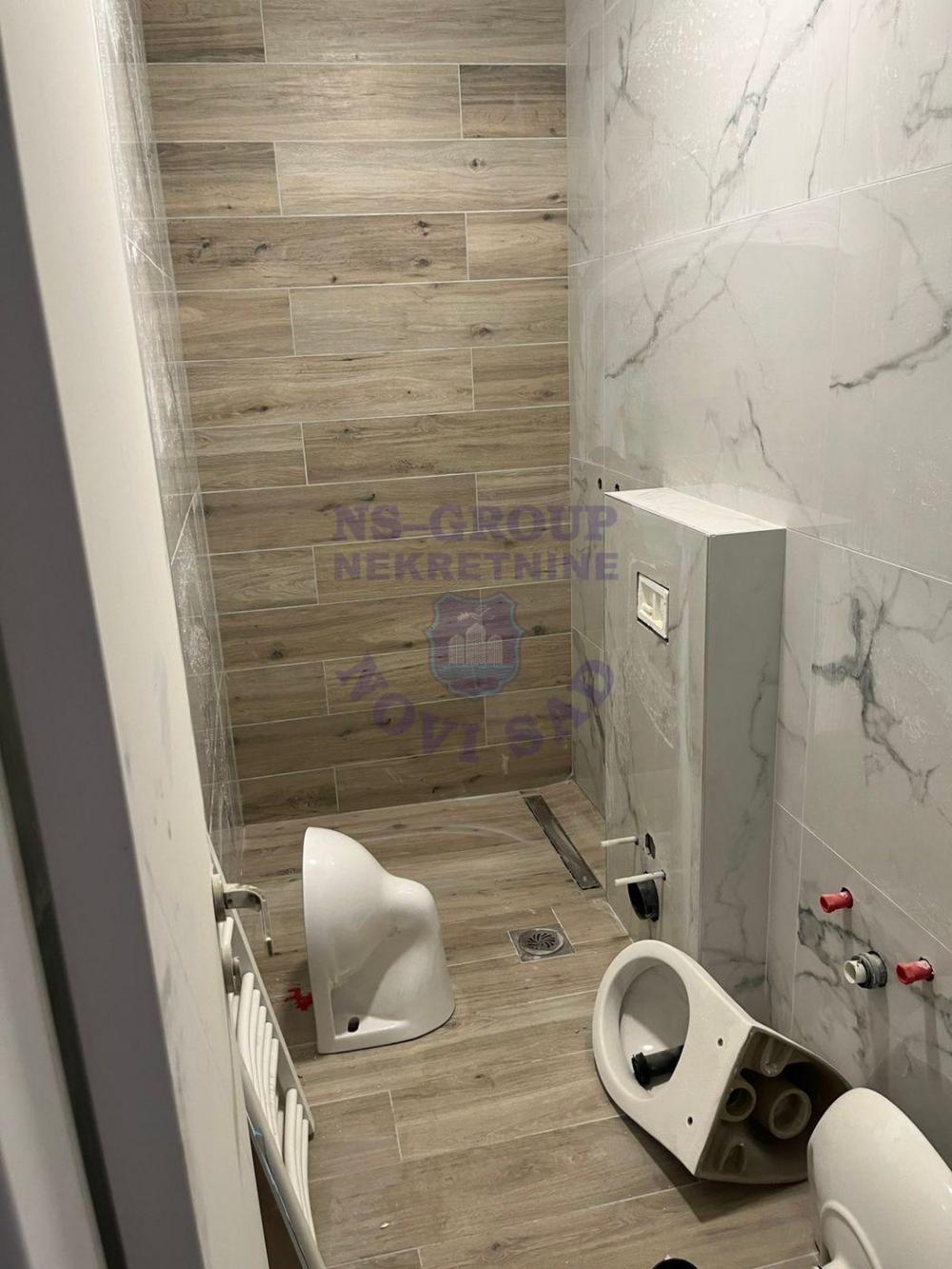 Slika 9 - Prostran i svetao četvorosoban stan