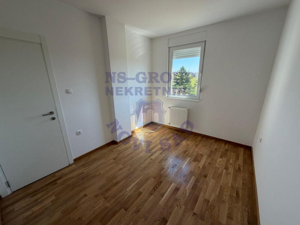 Slika 5 - Dvosoban, 37m2, Petrovaradin Novi Sad, ima lift