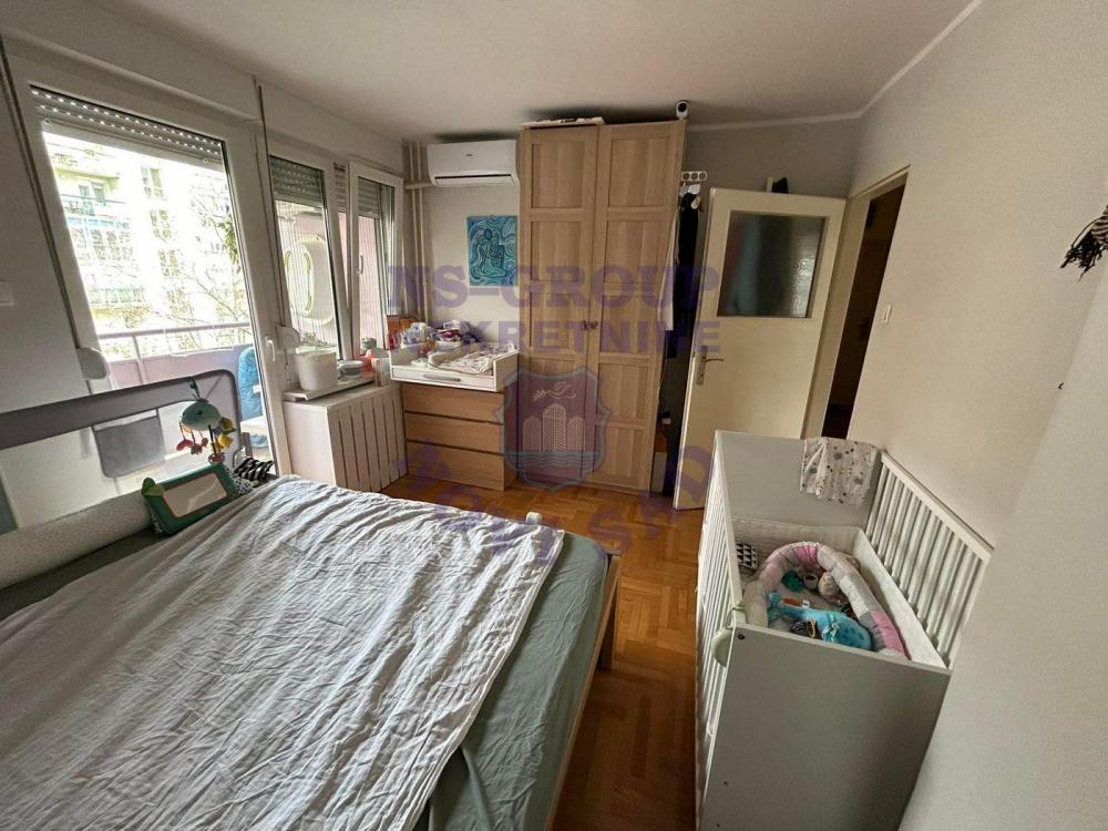 Slika 9 - Trosoban, 55m2, Grbavica Novi Sad