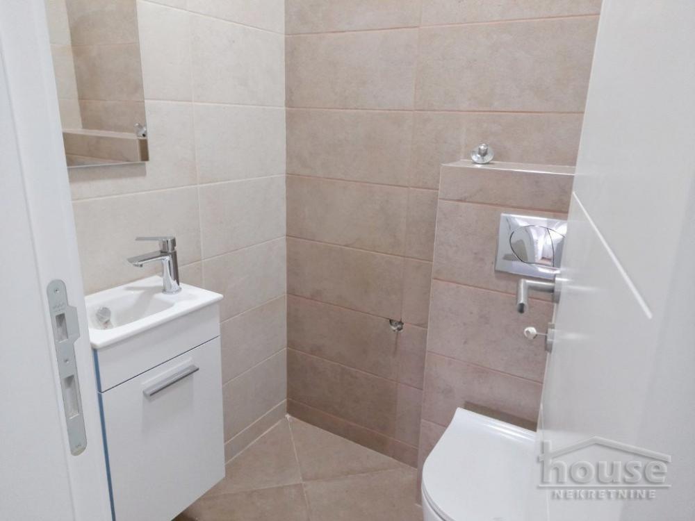 Slika 6 - Stan,PETROVARADIN,PETROVARADIN,kv: 71.00, € 163200, ID: 1065714