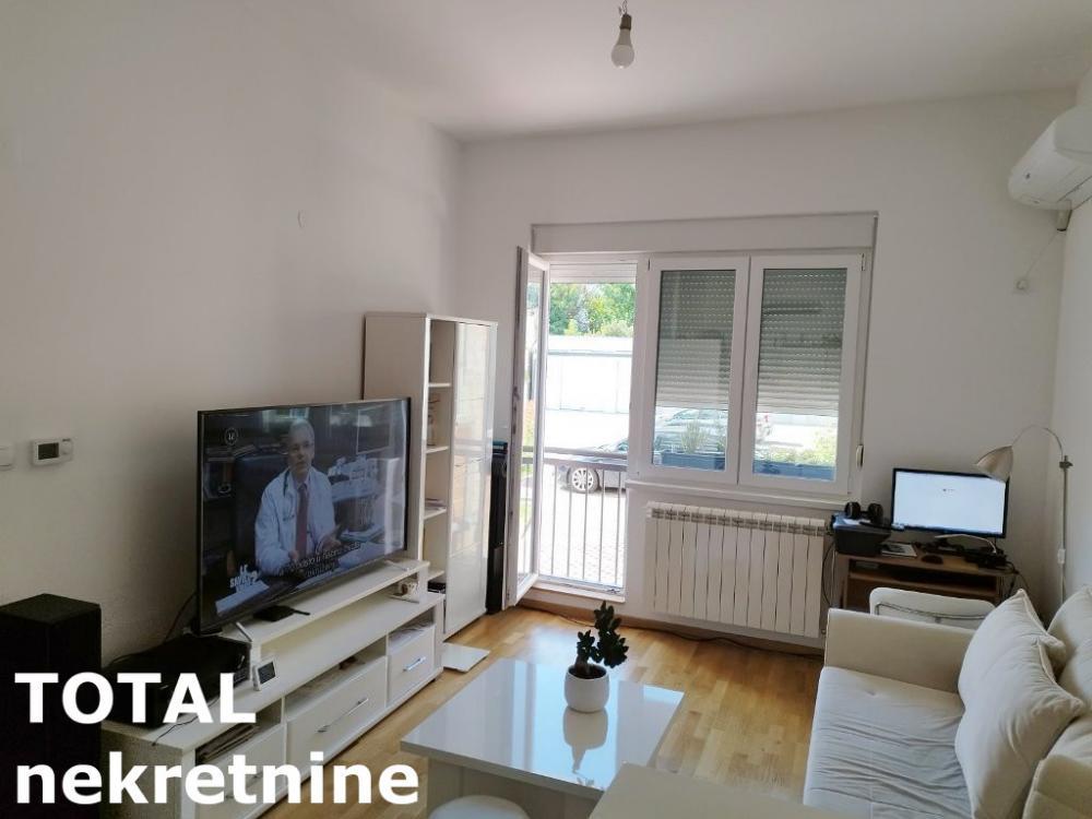 Glavna slika -Stan,PETROVARADIN,PETROVARADIN,kv: 71.00, € 163200, ID: 1102562