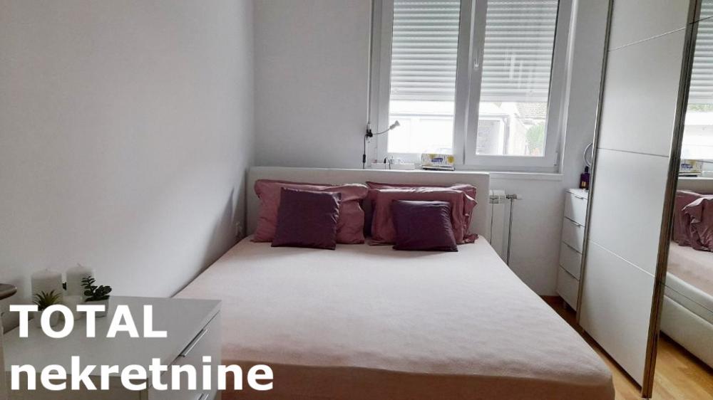 Slika 3 - Stan,PETROVARADIN,PETROVARADIN,kv: 71.00, € 163200, ID: 1102562