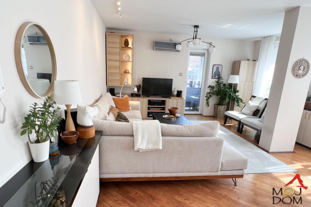 Slika 1 - Stan,NOVI SAD,CARA DUŠANA,kv: 102, € 337840, ID: 1031999