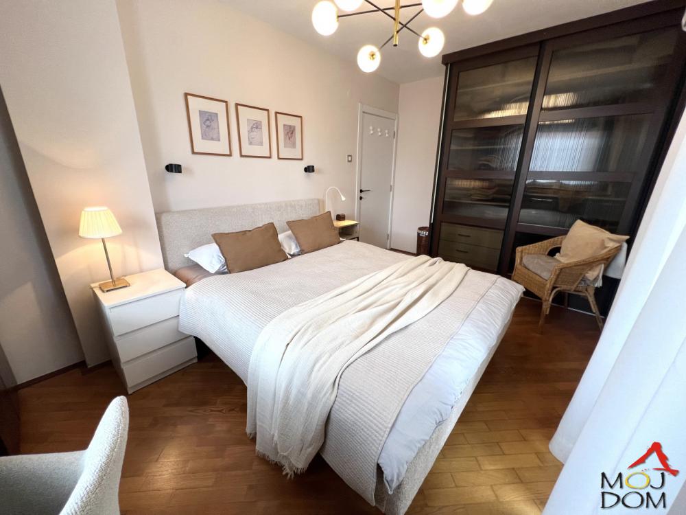 Slika 8 - Stan,NOVI SAD,CARA DUŠANA,kv: 102, € 337840, ID: 1031999