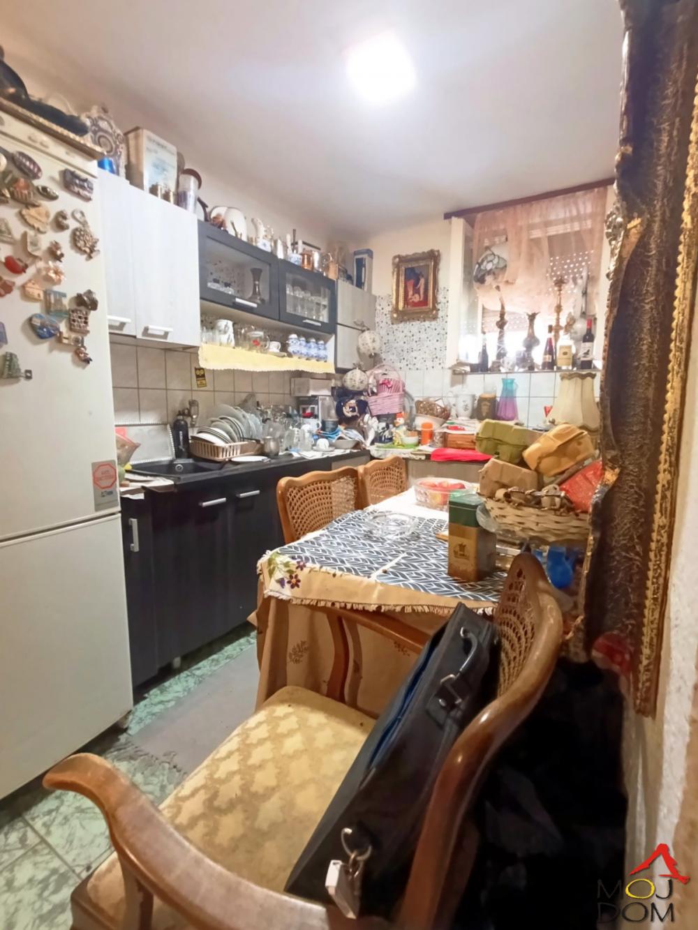 Slika 5 - Stan,NOVI SAD,CENTAR,kv: 39, € 62000, ID: 1032121