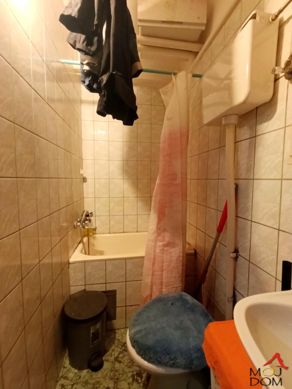 Slika 8 - Stan,NOVI SAD,CENTAR,kv: 39, € 62000, ID: 1032121