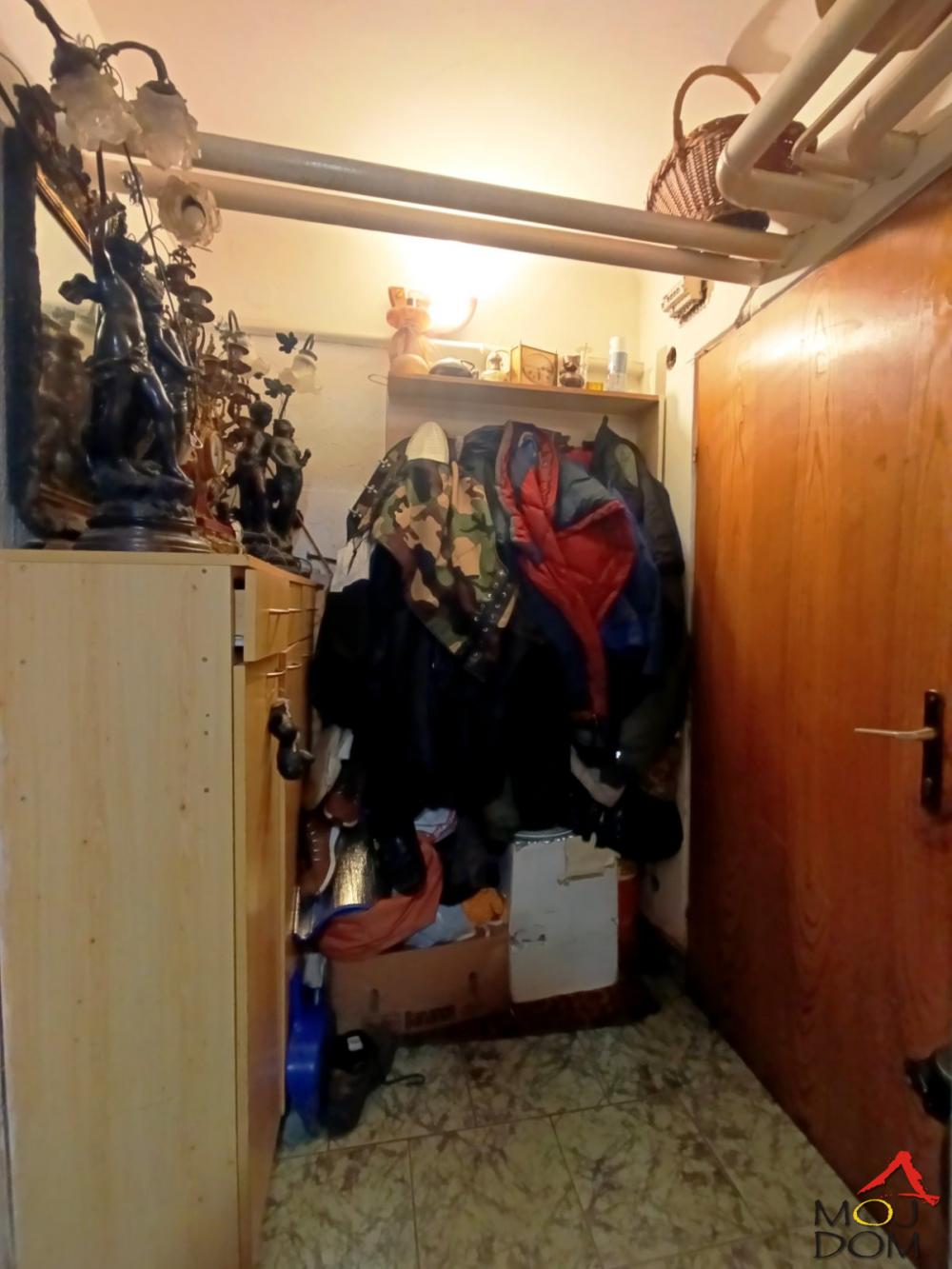 Slika 7 - Stan,NOVI SAD,CENTAR,kv: 39, € 62000, ID: 1032121