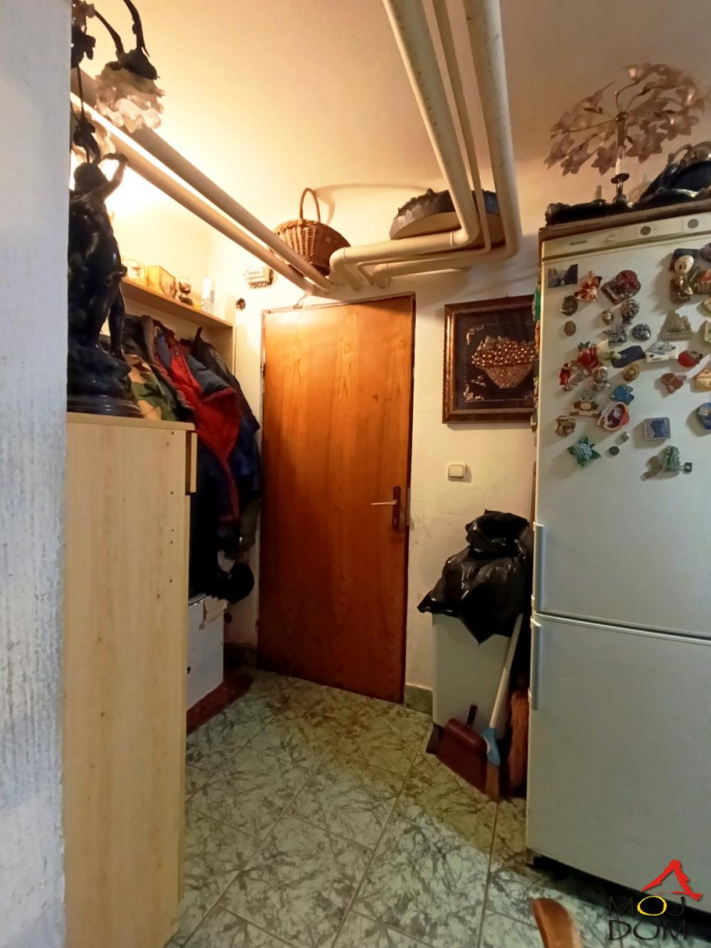 Slika 6 - Stan,NOVI SAD,CENTAR,kv: 39, € 62000, ID: 1032121