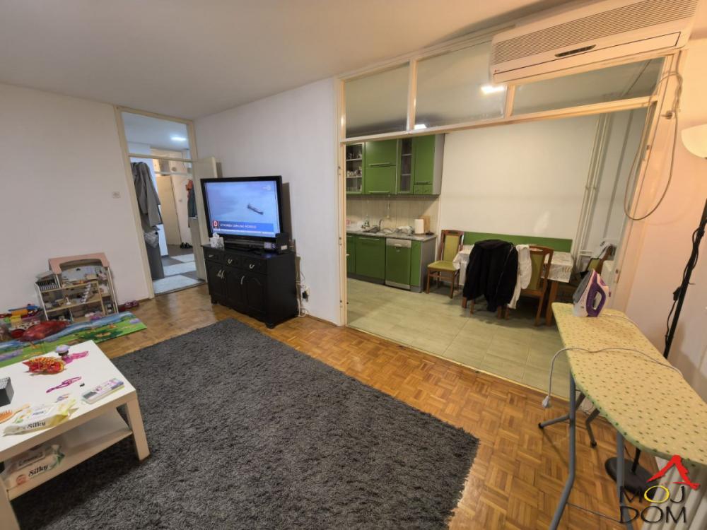 Slika 2 - Stan,NOVI SAD,LIMAN 1,kv: 77, € 200000, ID: 1032144