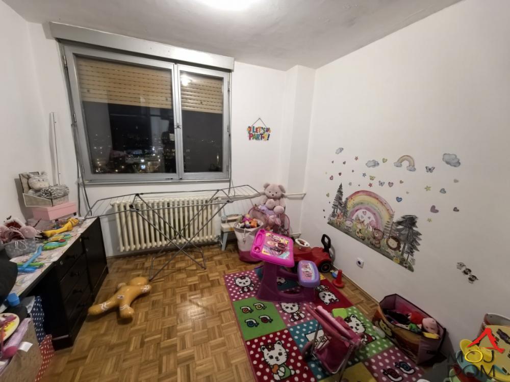 Slika 5 - Stan,NOVI SAD,LIMAN 1,kv: 77, € 200000, ID: 1032144