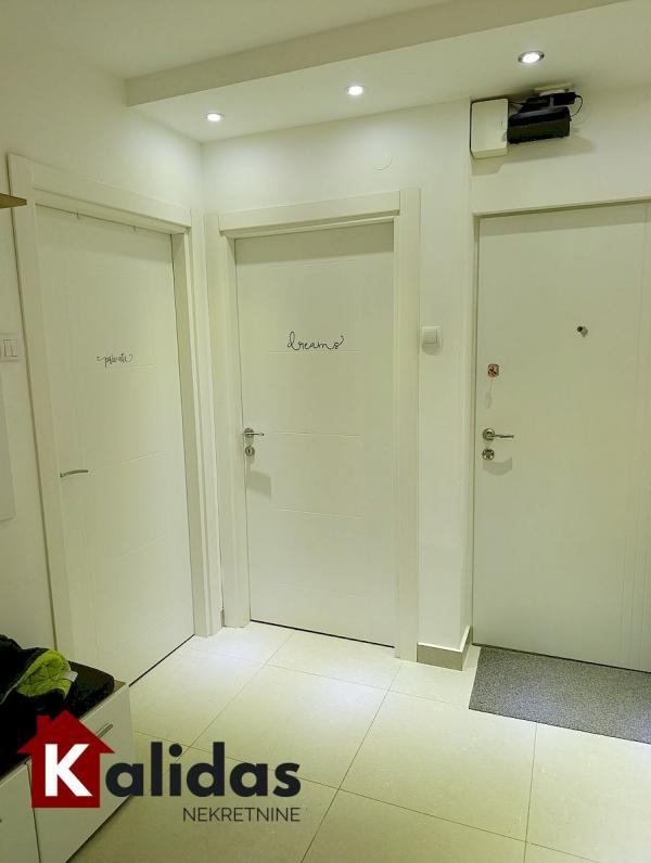 Slika 2 - Stan,NOVI SAD,DETELINARA,kv: 60, € 159650, ID: 1008736