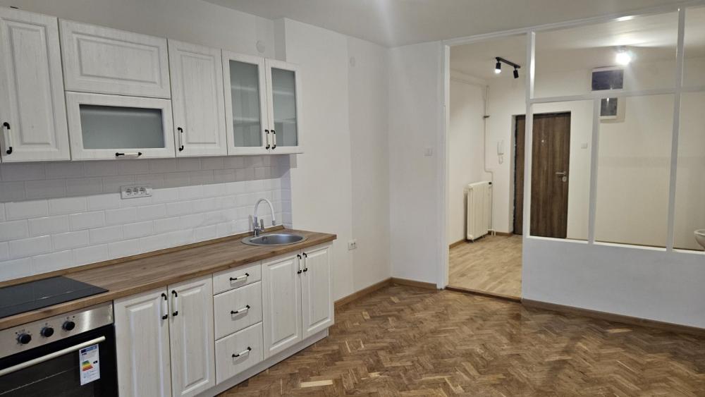 Slika 4 - Stan,NOVI SAD,ŽELEZNIČKA STANICA,kv: 59.00, € 144200, ID: 1059295