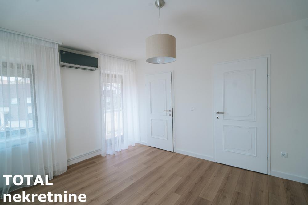 Slika 1 - Stan,PETROVARADIN,BLOK VILA,kv: 74.00, € 145000, ID: 1102554