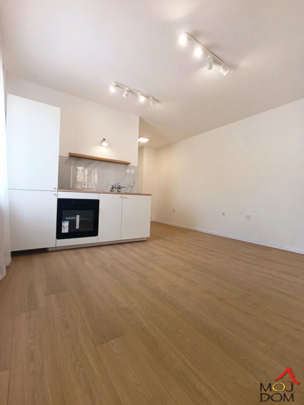 Slika 5 - Stan,NOVI SAD,SAJAM,kv: 30, € 105000, ID: 1032140