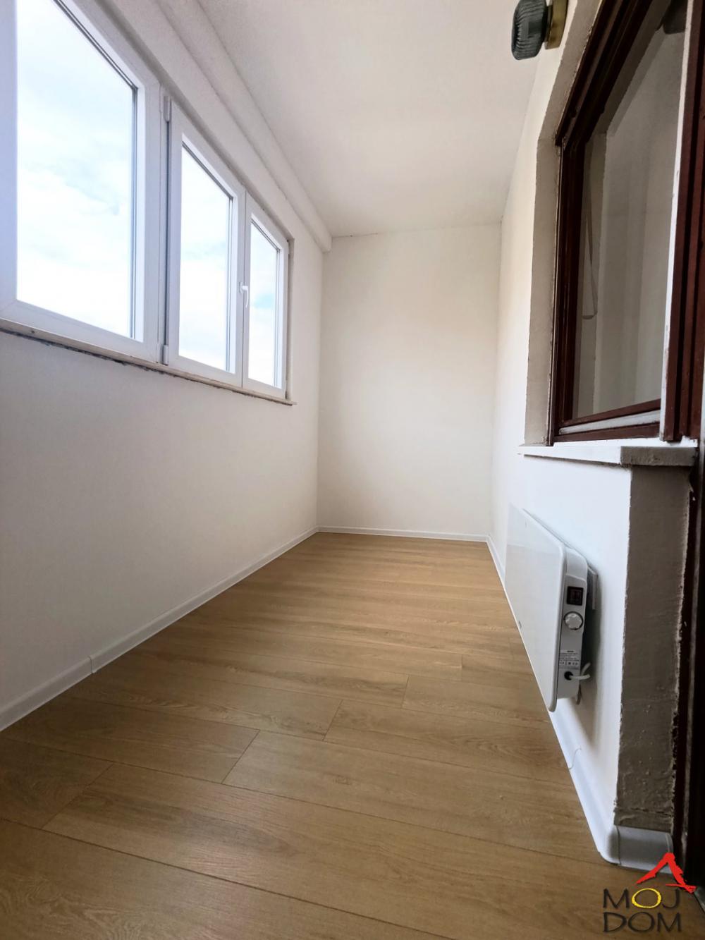 Slika 6 - Stan,NOVI SAD,SAJAM,kv: 30, € 105000, ID: 1032140