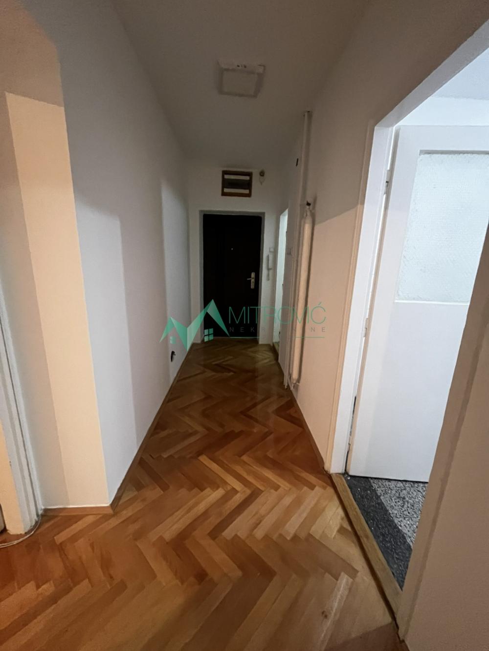 Slika 3 - Novi Sad, Rotkvarija - dvosoban stan 