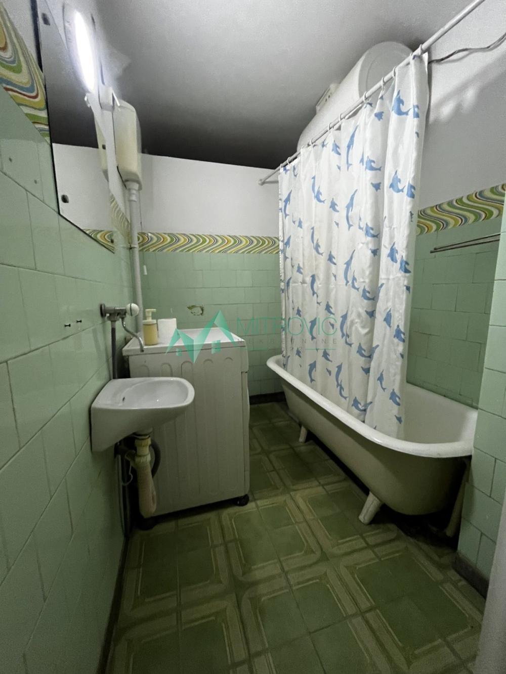 Slika 9 - Novi Sad, Rotkvarija - dvosoban stan 