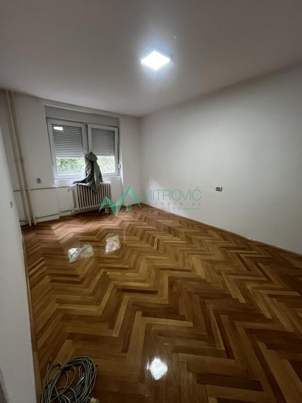 Slika 4 - Novi Sad, Rotkvarija - dvosoban stan 