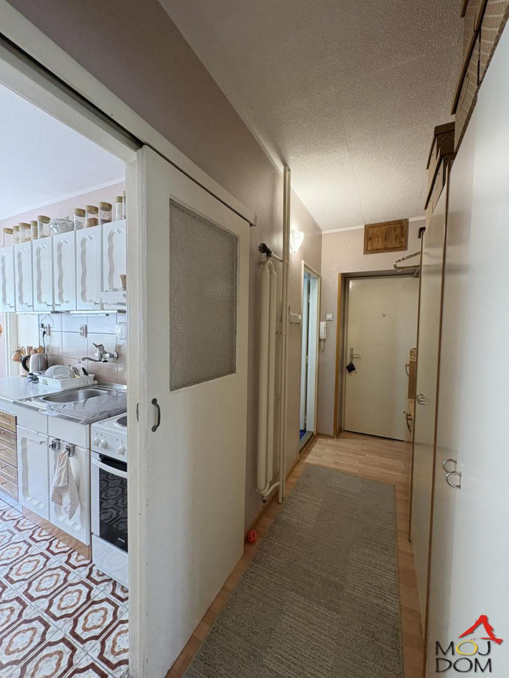 Slika 2 - Stan,NOVI SAD,STANICA,kv: 57, € 144200, ID: 1032170