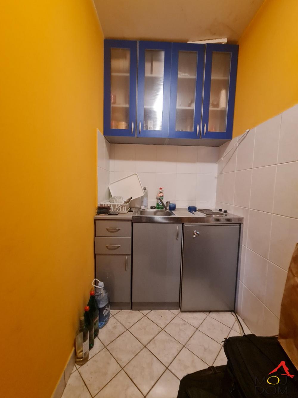 Slika 3 - Stan,NOVI SAD,PODBARA,kv: 31, € 98950, ID: 1032163