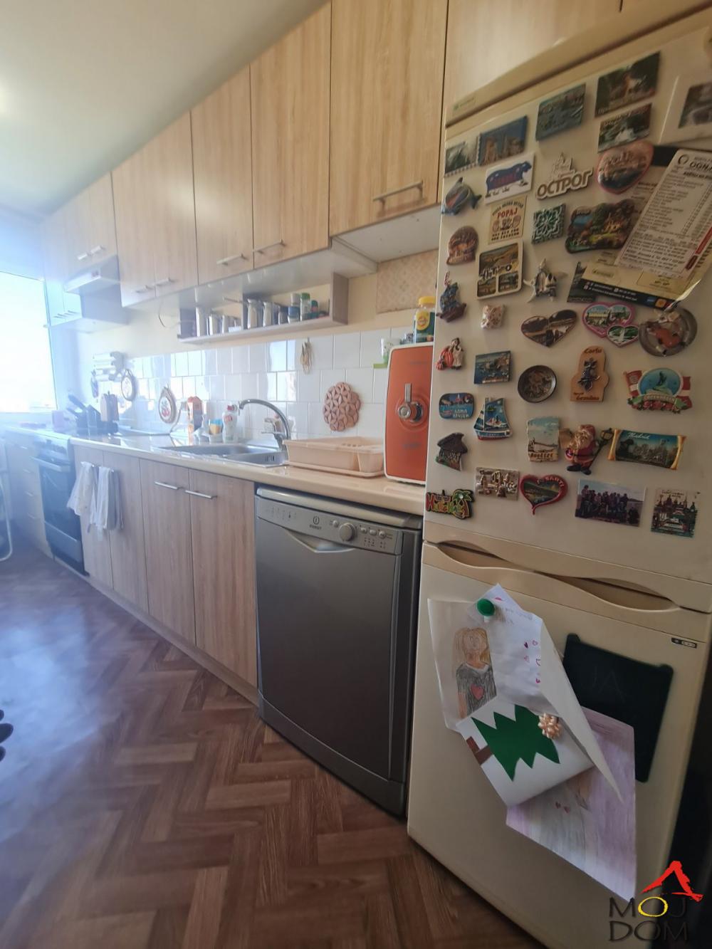 Slika 8 - Stan,NOVI SAD,NOVO NASELJE,kv: 78, € 196000, ID: 1032168