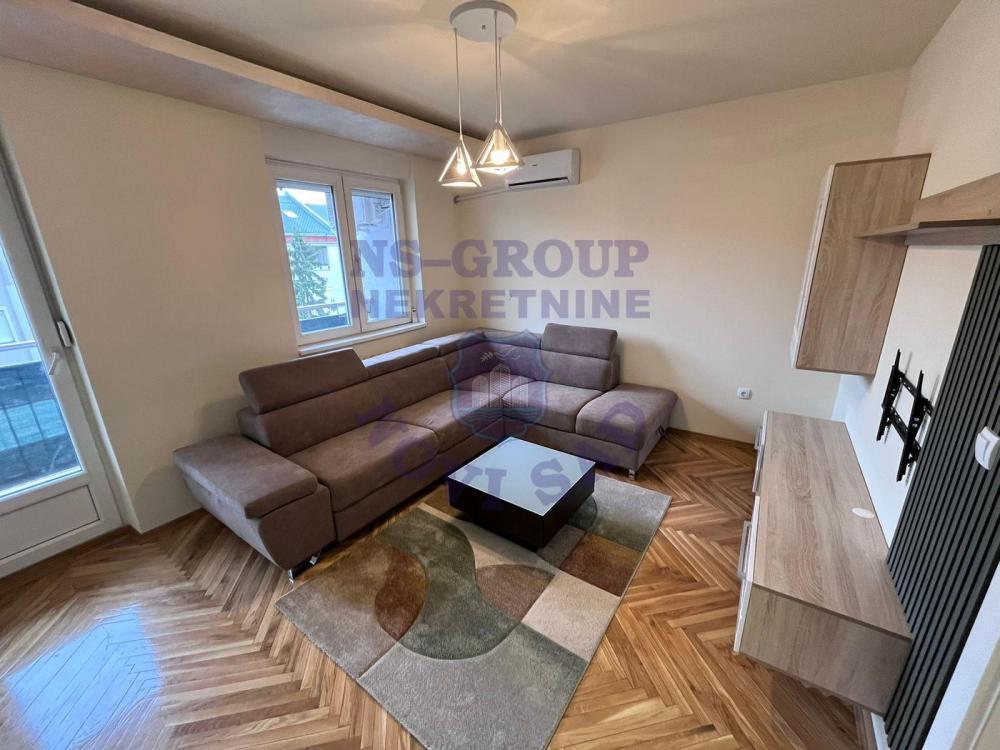 Slika 11 - Kompletno renoviran trosoban stan na Grbavici 