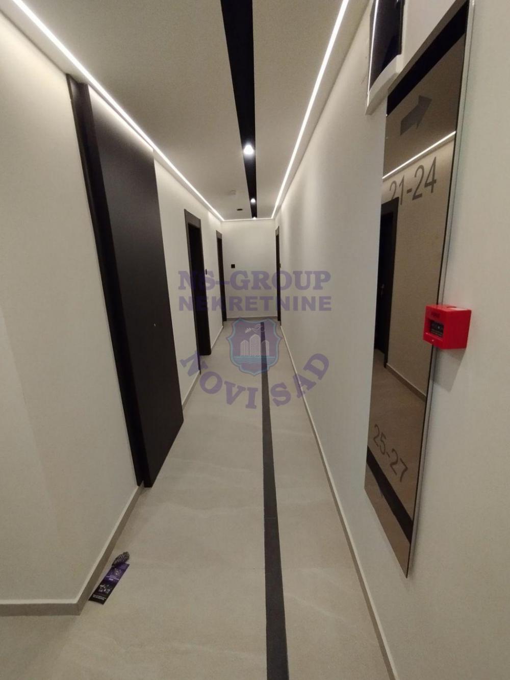 Slika 10 - Dvoiposoban, 58m2, Podbara Novi Sad, sa terasom, ima lift