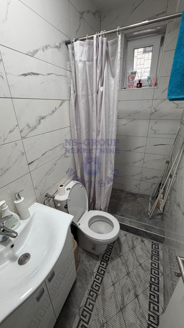 Slika 6 - Dvosoban, 51m2, Omladinska Novi Sad, sa terasom, sa parkingom
