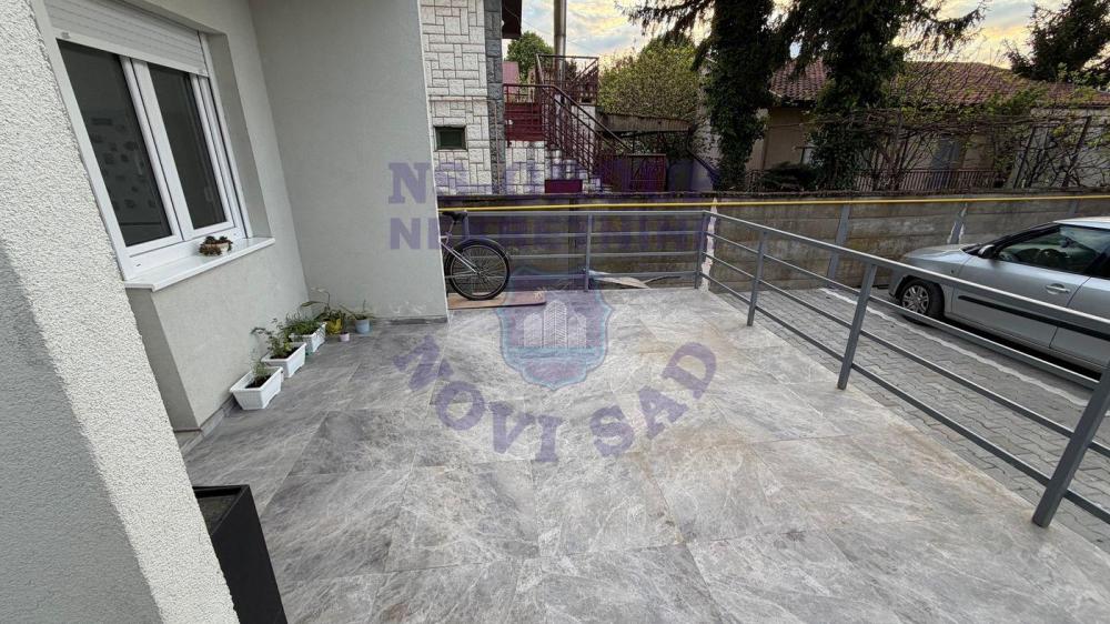 Slika 8 - Dvosoban, 51m2, Omladinska Novi Sad, sa terasom, sa parkingom