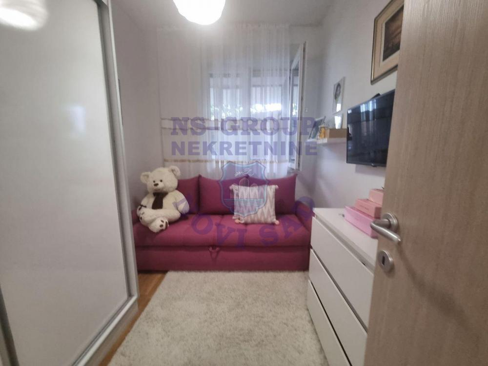 Slika 4 - Odlican jednoiposoban stan na Salajci!