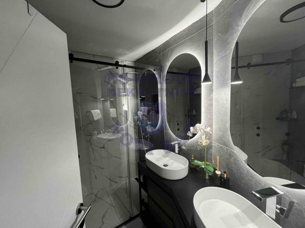 Slika 4 - Trosoban stan na Somborskom bulevaru