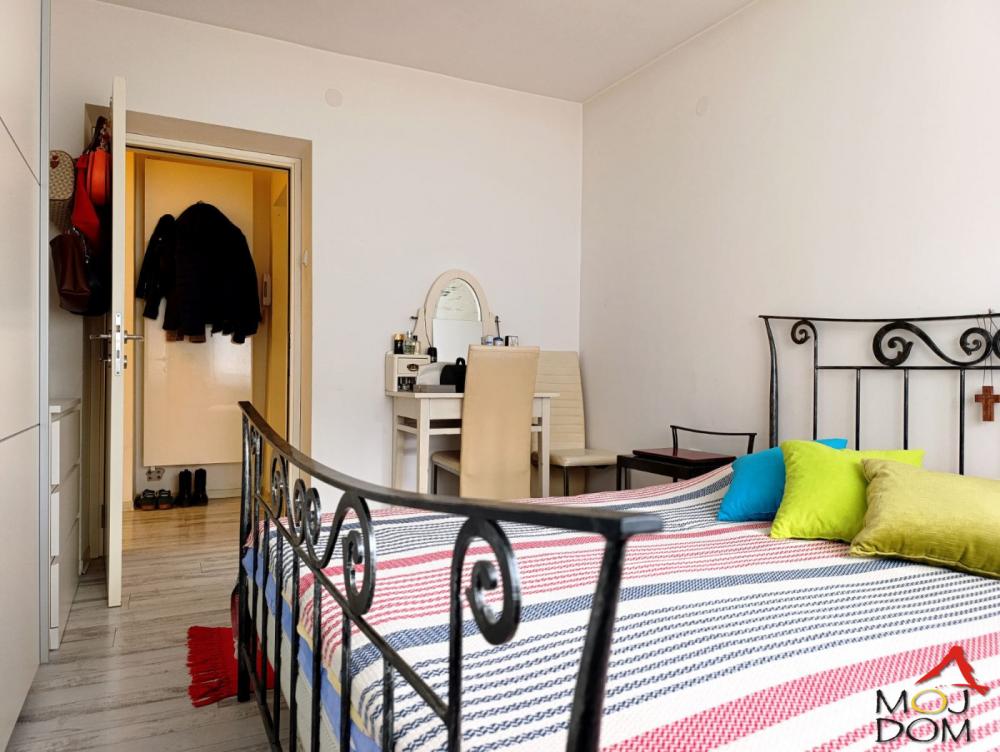 Slika 4 - Stan,NOVI SAD,DETELINARA,kv: 51, € 133900, ID: 1032166