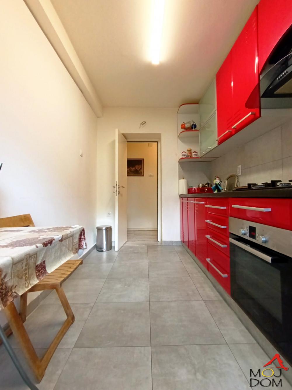 Slika 7 - Stan,NOVI SAD,DETELINARA,kv: 51, € 133900, ID: 1032166