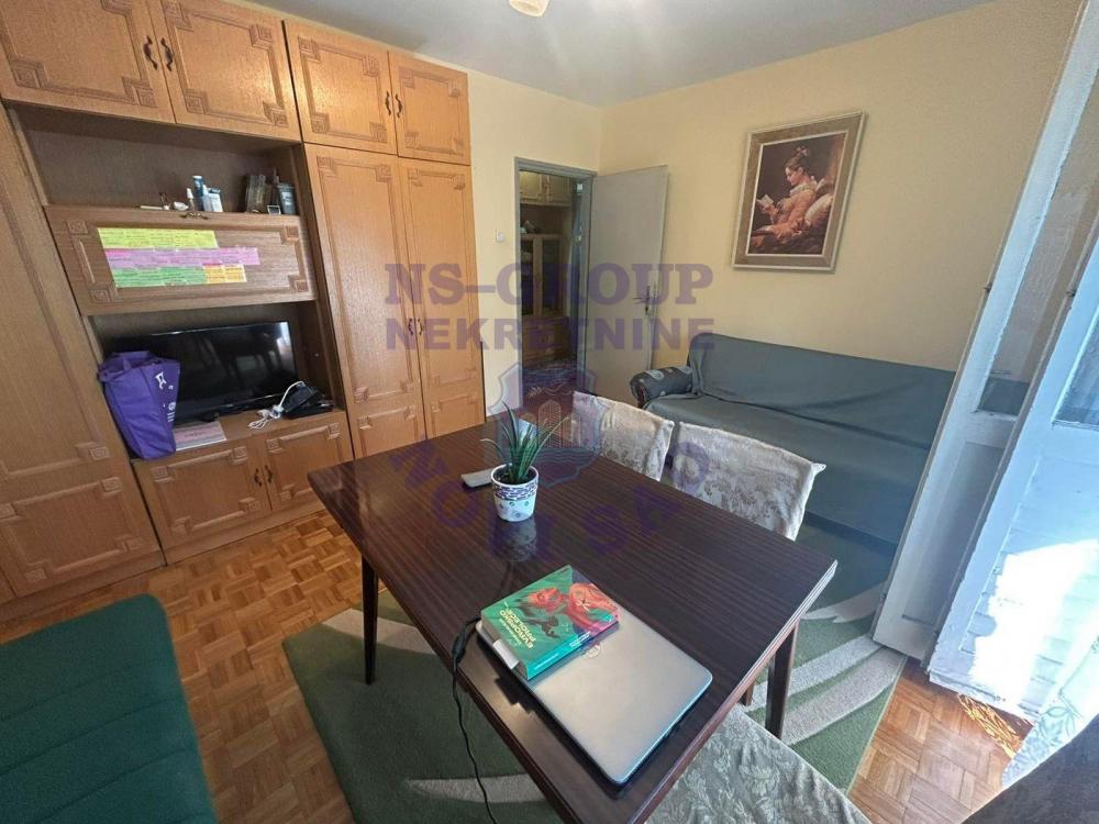 Slika 1 - Š:568929 Jednoiposoban na Ž. stanici