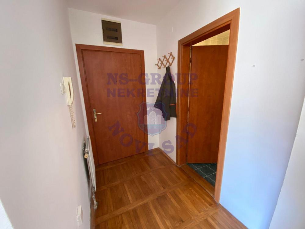 Slika 6 - 568967-Garsonjera-28m2-Nova detelinara