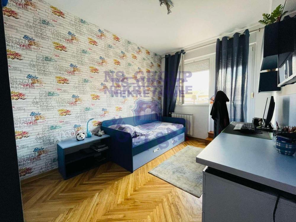 Slika 4 - Trosoban kompletno renoviran na Novom Naselju 